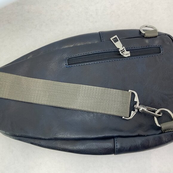 COPY - Crossbody Sling Bag For Men & Women Multi-Compartment Storage Adjustable… - Picture 3 of 8